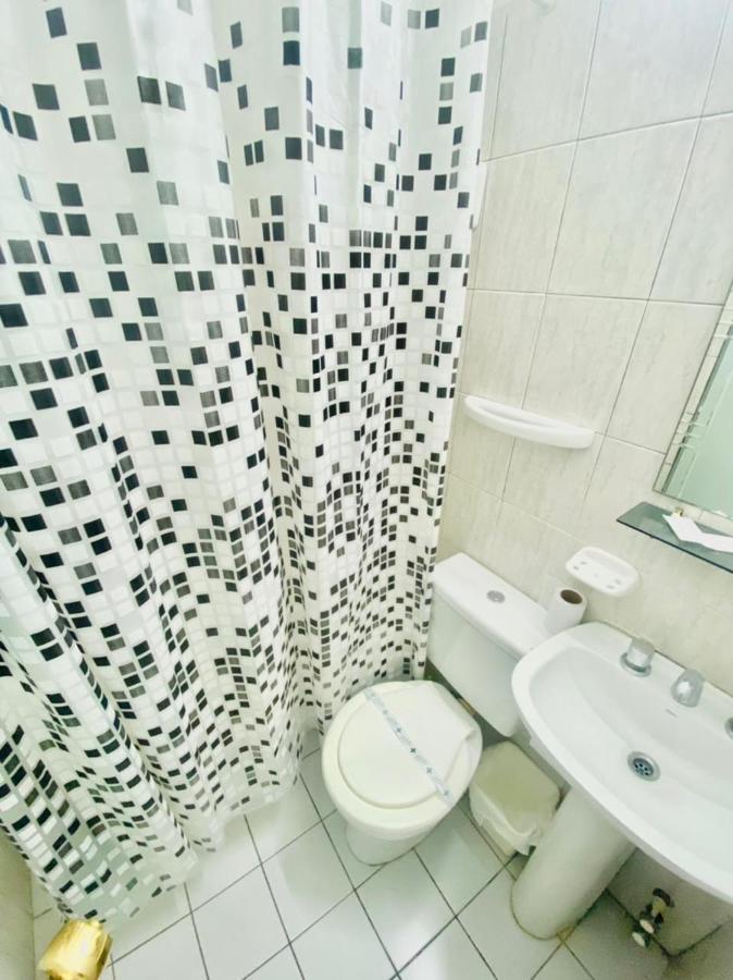 Hotel Tandil Puerto Madryn Bagian luar foto