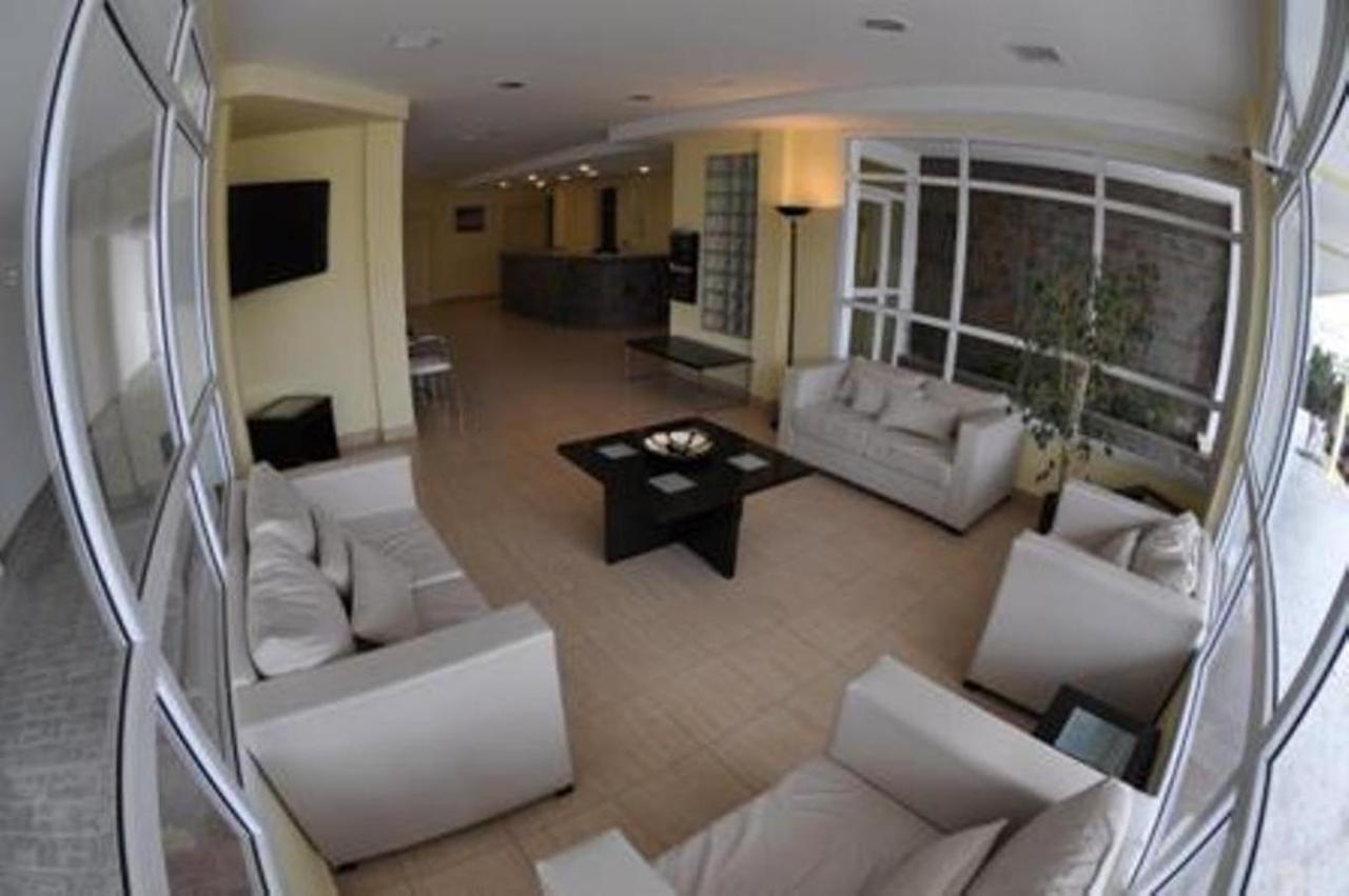 Hotel Tandil Puerto Madryn Bagian luar foto
