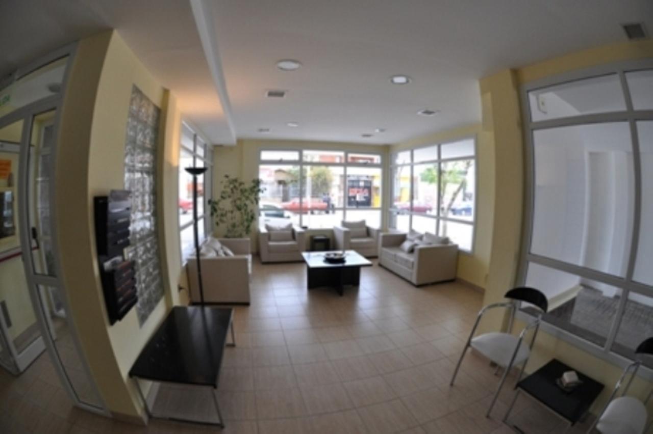 Hotel Tandil Puerto Madryn Bagian luar foto