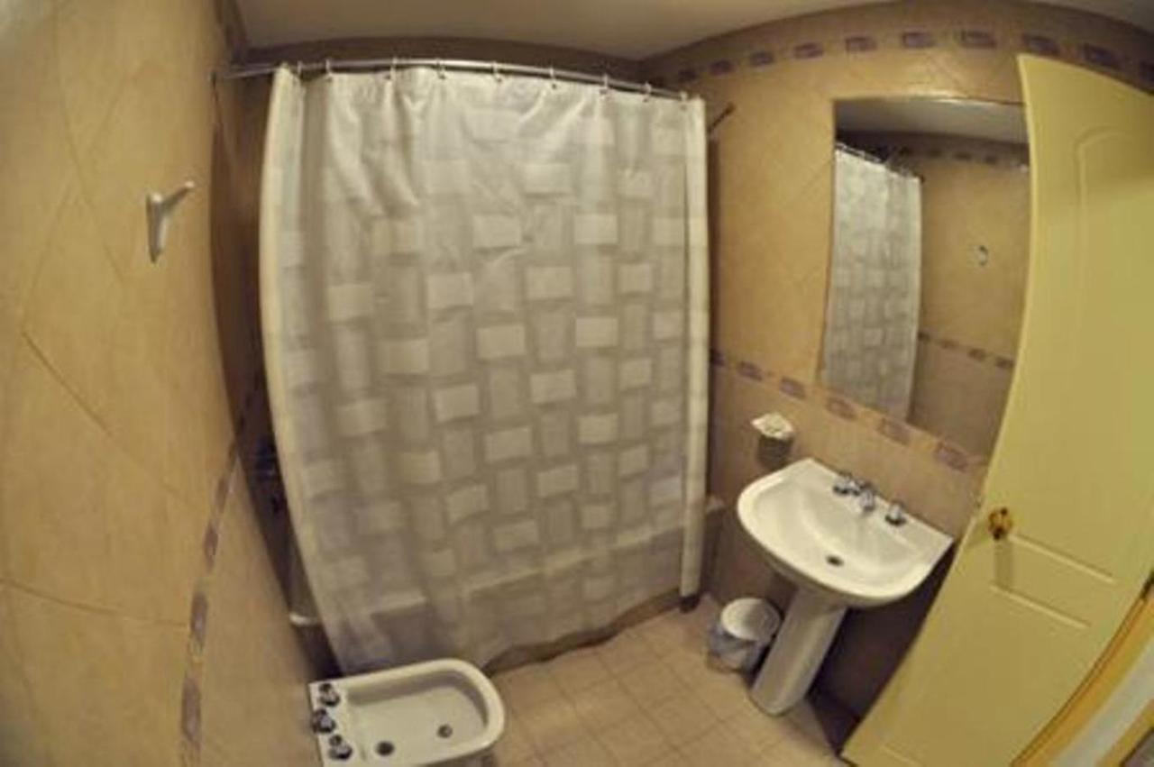 Hotel Tandil Puerto Madryn Bagian luar foto